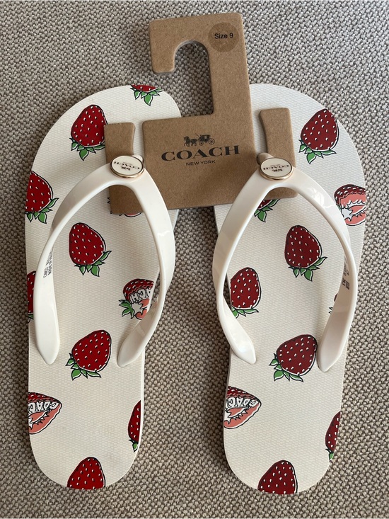 Coach Shoes - Coach NWT Zayn Strawberry Chalk flip flops size 9